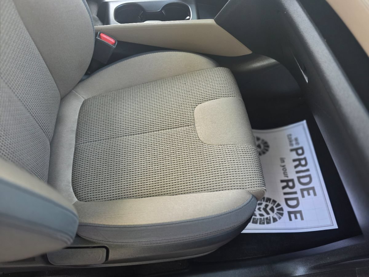 Used 2020 Hyundai Santa Fe SEL FWD image 22