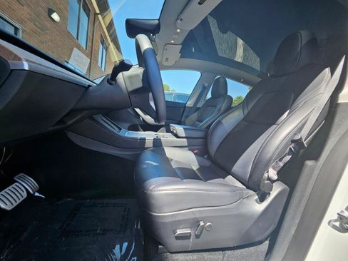 Used 2023 Tesla Model Y Performance AWD/4WD image 37