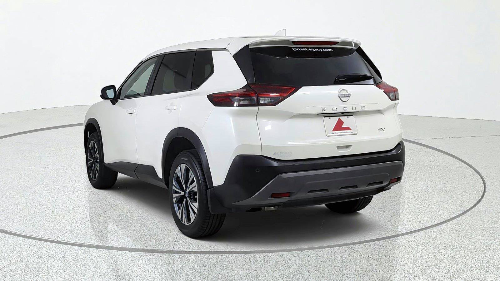 Used 2023 Nissan Rogue SV FWD image 5