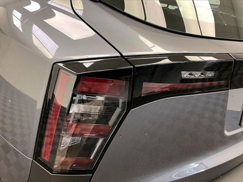 Certified 2025 Nissan Kicks S image 24