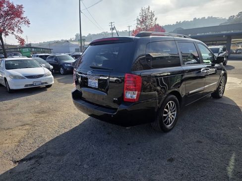 Used 2012 Kia Sedona EX w/ Luxury Pkg image 5