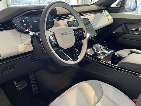 New 2026 Land Rover Range Rover Sport Dynamic SE AWD/4WD image 13