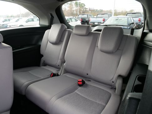 Used 2022 Honda Odyssey EX image 13