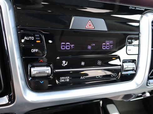 Used 2023 Kia Sorento SX Prestige AWD/4WD image 37