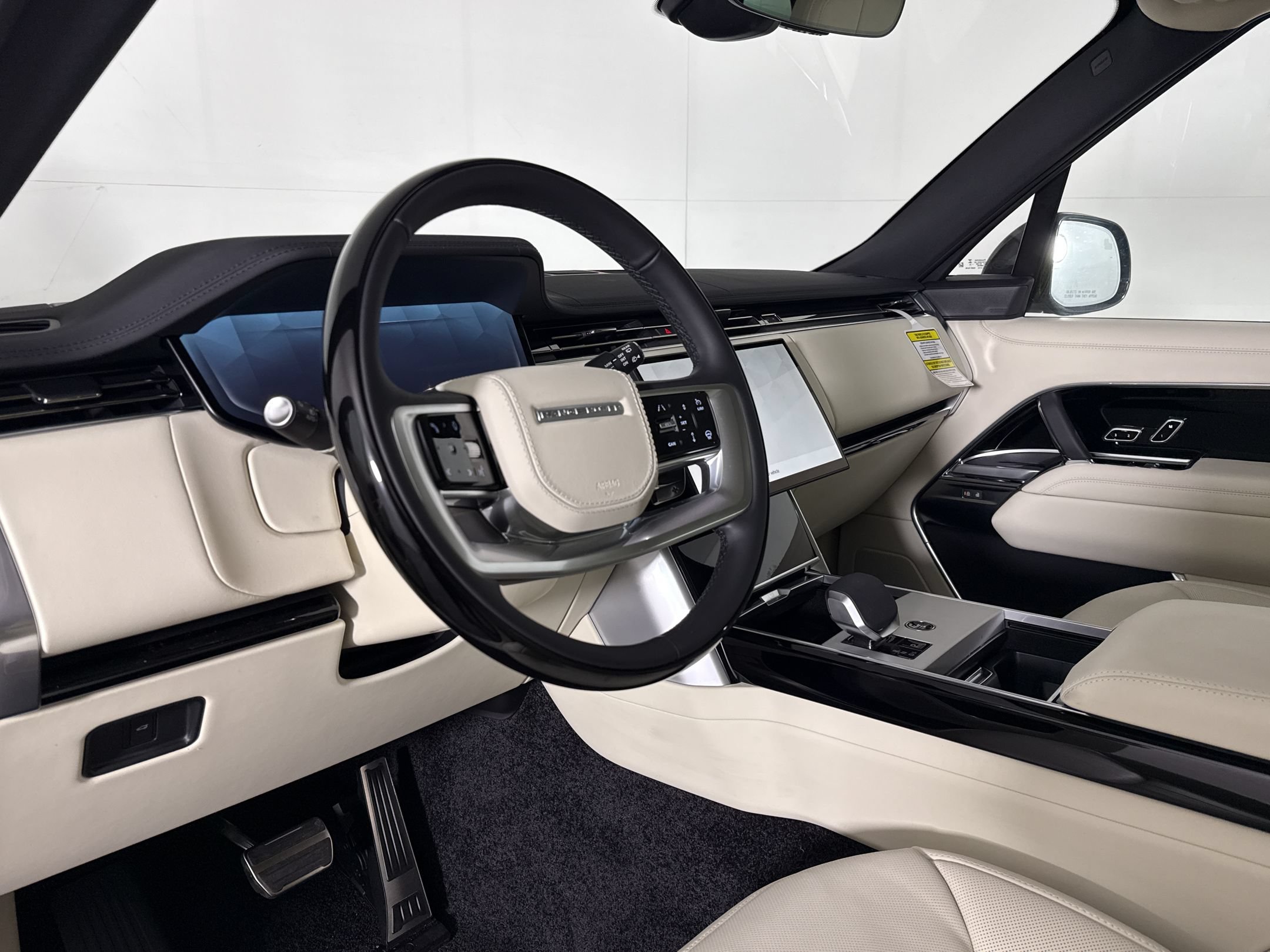 New 2026 Land Rover Range Rover SE AWD/4WD image 18