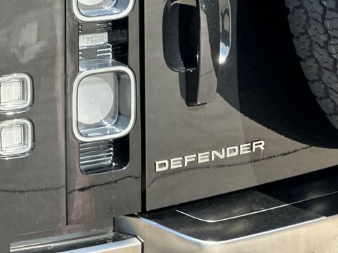 Used 2020 Land Rover Defender 110 X AWD/4WD image 37