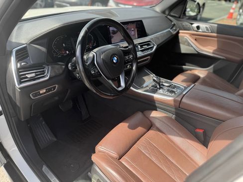 Used 2019 BMW X5 xDrive50i w/ Luxury Seating Package AWD/4WD image 8