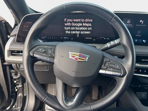 Used 2025 Cadillac XT4 Premium Luxury FWD image 22