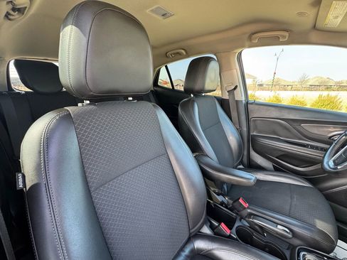 Used 2018 Buick Encore Preferred image 34