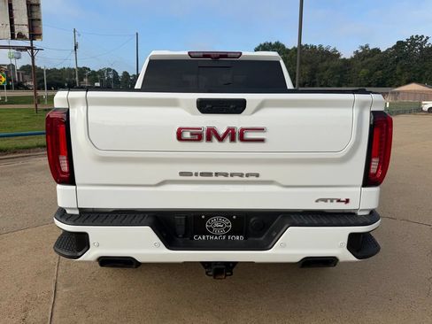 Used 2025 GMC Sierra 1500 AT4 w/ AT4 Premium Package AWD/4WD image 7