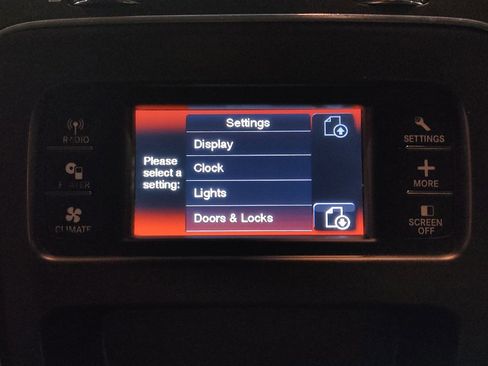 Used 2018 Dodge Journey SE w/ Connectivity Group FWD image 25