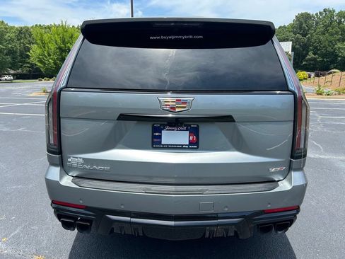 Used 2025 Cadillac Escalade V AWD/4WD image 26