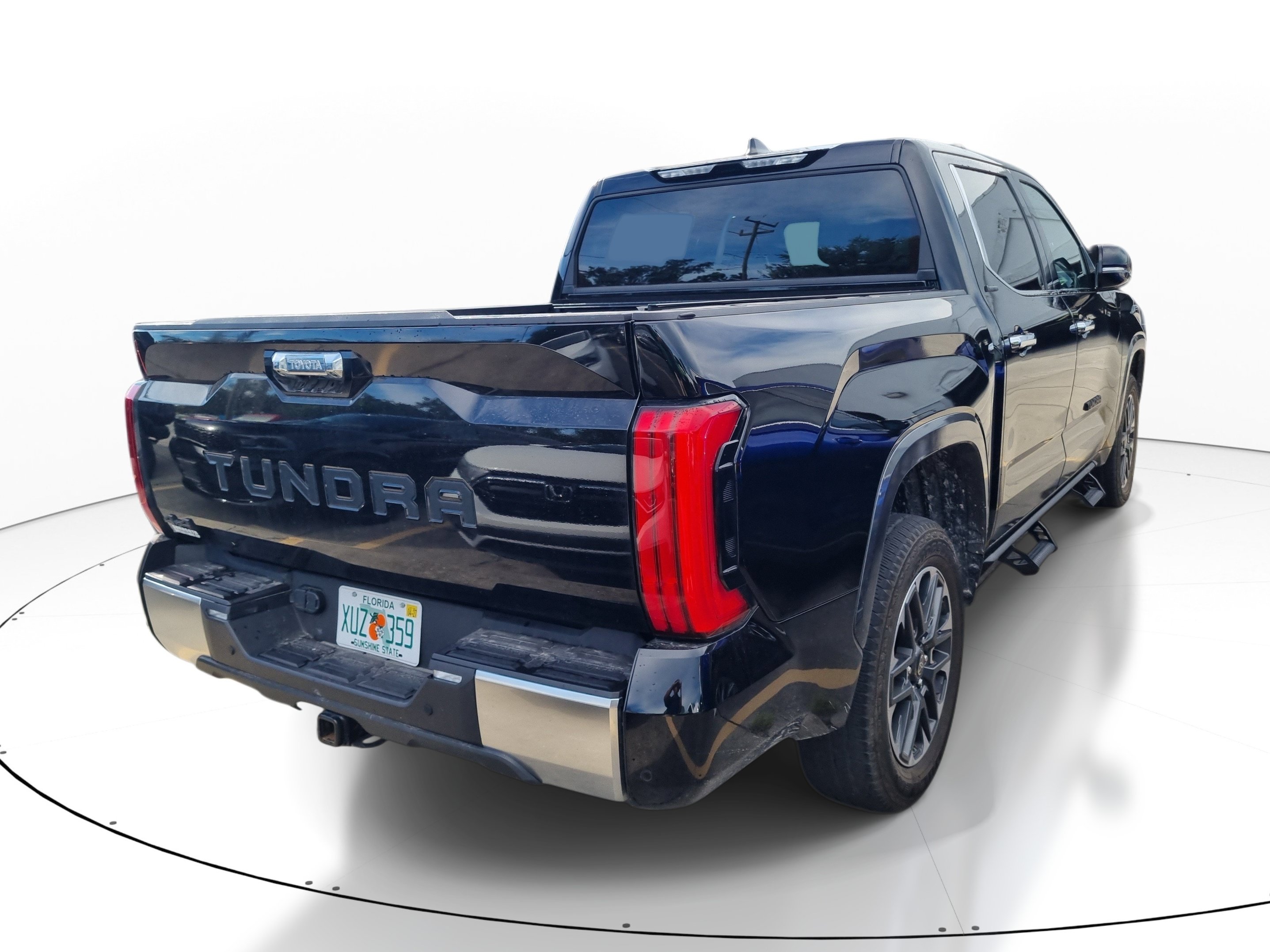 Used 2025 Toyota Tundra Limited AWD/4WD image 9