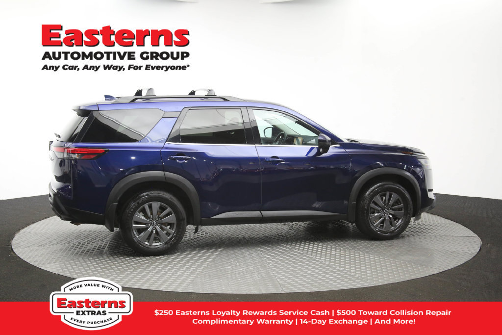Used 2022 Nissan Pathfinder SV AWD/4WD image 46