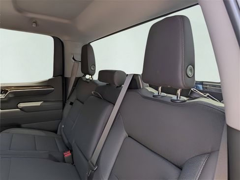 New 2026 GMC Sierra 1500 Elevation image 24