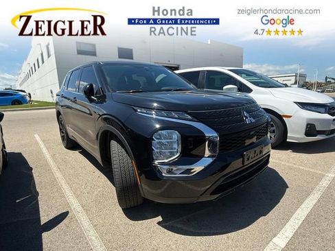 Used 2024 Mitsubishi Outlander SE Black Edition AWD/4WD image 1