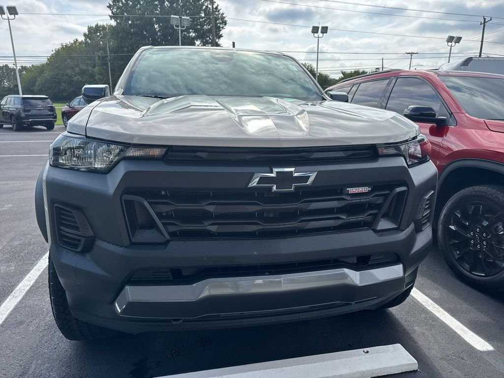 New 2026 Chevrolet Colorado Trail Boss AWD/4WD image 2