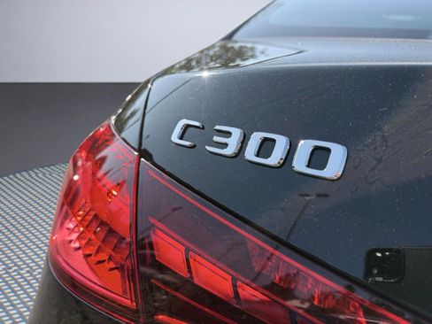 Used 2025 Mercedes-Benz C 300 4MATIC Sedan image 7