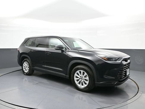 Certified 2025 Toyota Grand Highlander AWD image 4