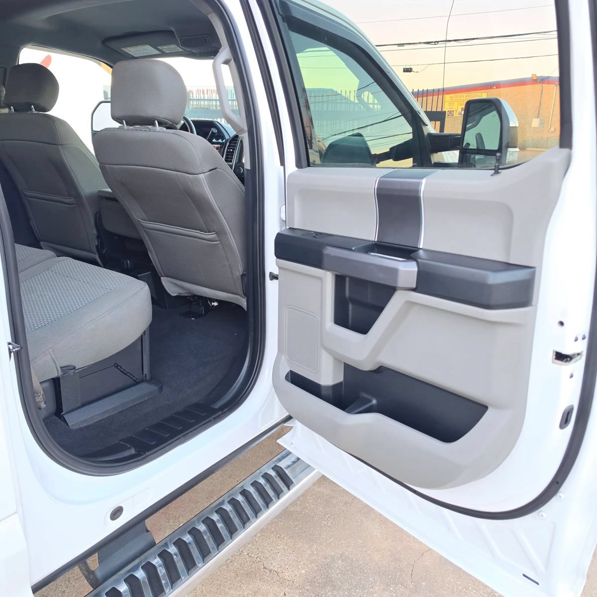 Used 2019 Ford F250 XLT w/ XLT Premium Package AWD/4WD image 21