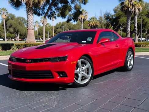 Used 2015 Chevrolet Camaro SS w/ RS Package image 2