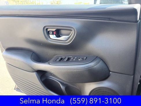 Certified 2024 Honda HR-V LX image 11