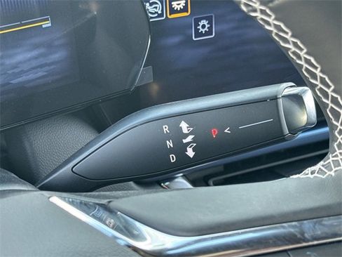 New 2026 Chevrolet Equinox EV LT image 14