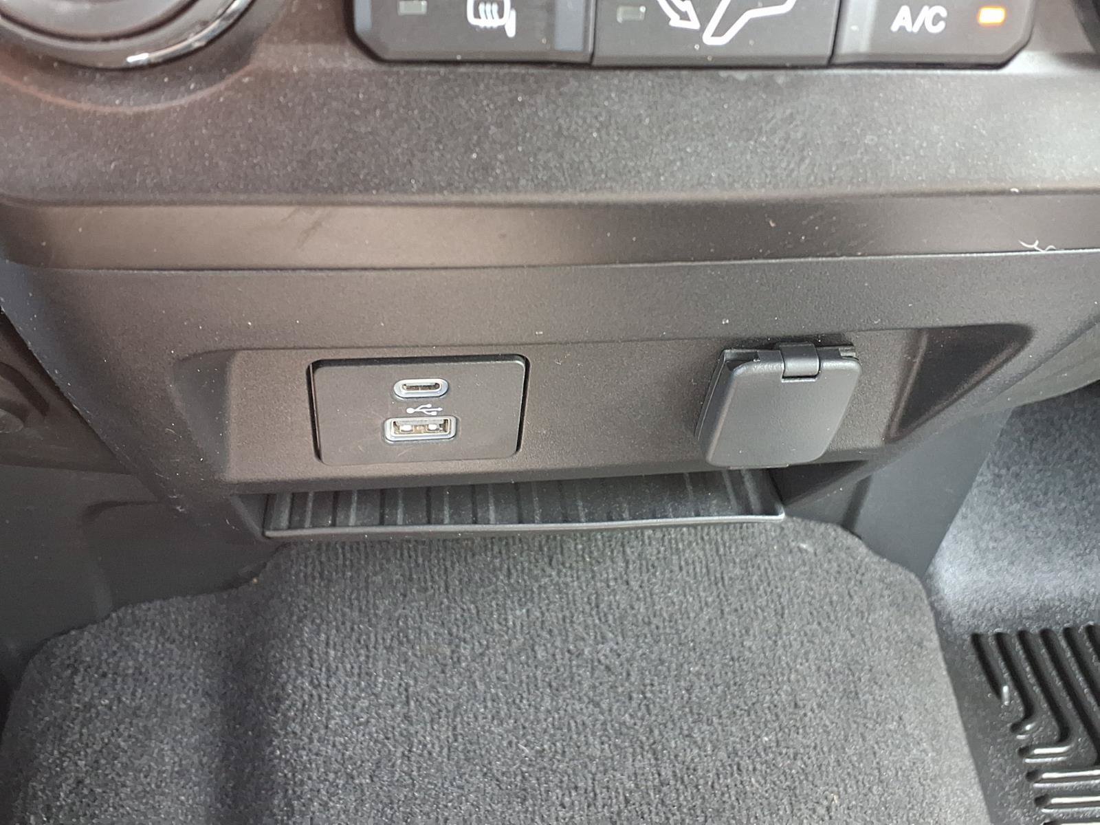 Used 2020 Ford F250 XL w/ STX Appearance Package AWD/4WD image 24