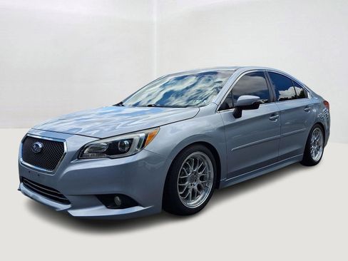 Used 2015 Subaru Legacy 3.6R Limited AWD/4WD image 3
