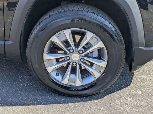 Used 2025 Chevrolet Equinox LT FWD image 10