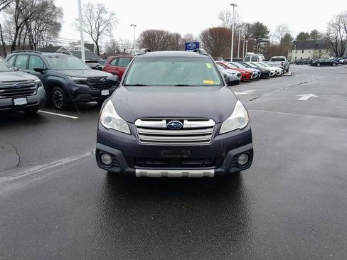 Used 2013 Subaru Outback 3.6R Limited image 2