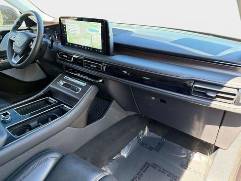 Used 2025 Lincoln Aviator Reserve w/ Equipment Group 201A AWD/4WD image 26