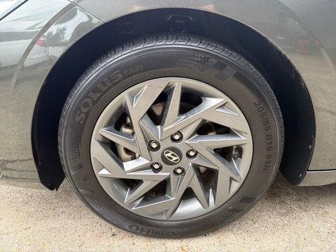 Used 2024 Hyundai Elantra SEL FWD image 29