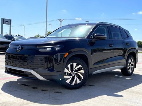 New 2025 Volkswagen Tiguan S image 1