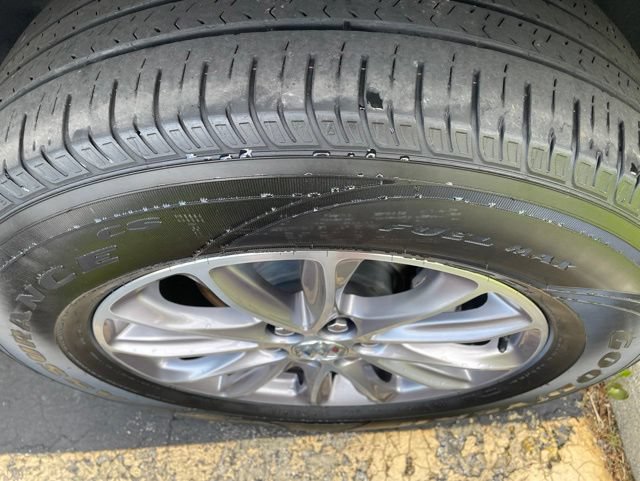 Used 2023 Buick Enclave Essence FWD image 29