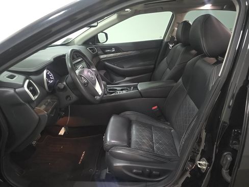 Used 2018 Nissan Maxima Platinum FWD image 4