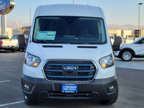 Used 2022 Ford E-Transit Medium Roof w/ Interior Upgrade Package image 9