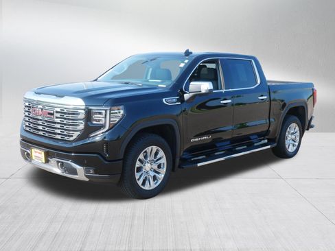 Used 2026 GMC Sierra 1500 Denali w/ Technology Package AWD/4WD image 3