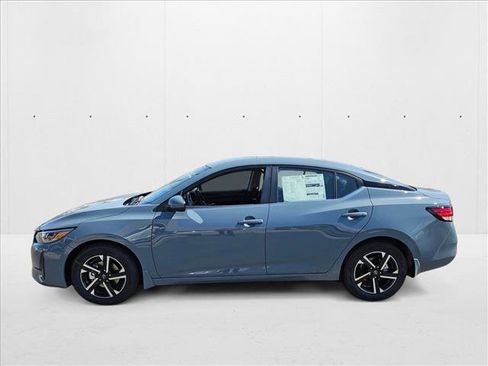 New 2025 Nissan Sentra SV image 5