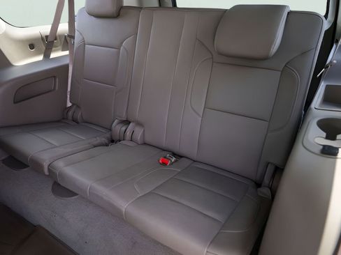 Used 2015 Chevrolet Suburban LTZ AWD/4WD image 27