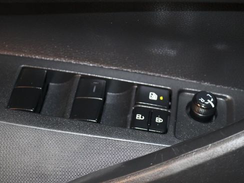 Used 2022 Toyota Corolla LE image 52