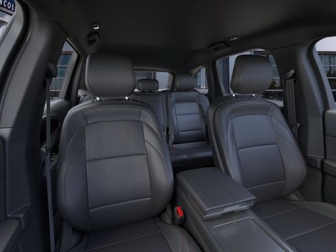 New 2025 Lincoln Nautilus Premier w/ Jet Appearance Package AWD/4WD image 10
