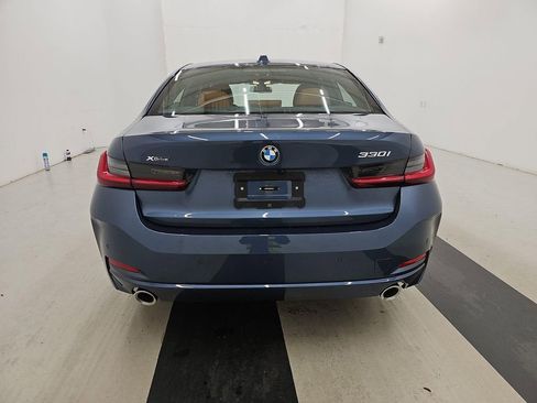 Used 2025 BMW 330i xDrive Sedan image 4
