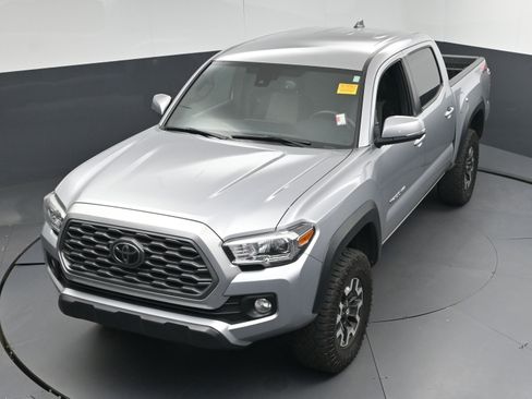 Certified 2021 Toyota Tacoma TRD Off-Road image 33