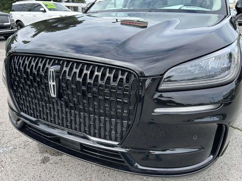 Certified 2025 Lincoln Corsair AWD w/ Equipment Group 101A image 10