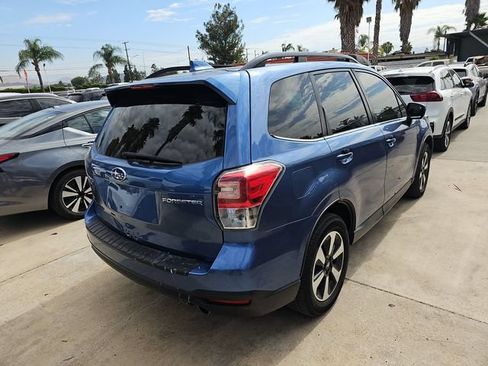 Used 2018 Subaru Forester 2.5i Limited AWD/4WD image 3
