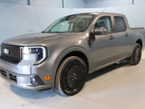 New 2026 Ford Maverick Lobo AWD/4WD image 23