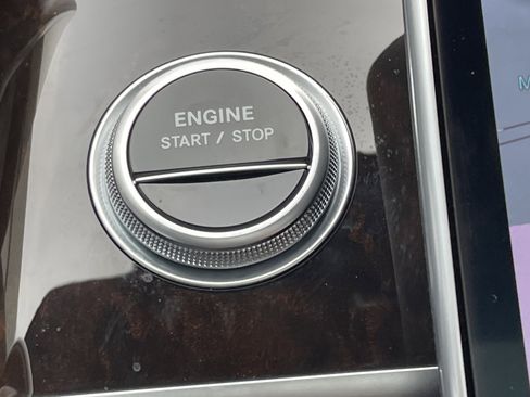 Certified 2024 Mercedes-Benz S 580e S 580e 4MATIC Sedan image 29