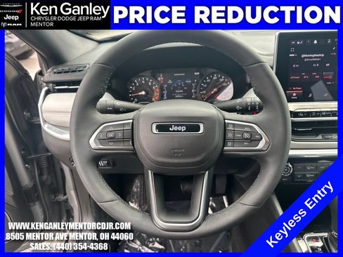 Used 2023 Jeep Compass Limited AWD/4WD image 14
