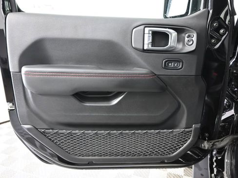 Used 2024 Jeep Wrangler Unlimited Rubicon AWD/4WD image 19